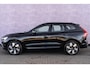 Volvo XC60 2.0 T6 Plug-in hybrid AWD Ultra Dark | Trekhaak | Harman Kardon Audio | Schuif- / Kanteldak | Stoel- / Stuurverwarming Voor + Achter | 360 Camera | Adaptive Cruise | Long Range | Google | Carplay | Dodehoekdetectie
