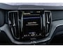 Volvo XC60 2.0 T6 Plug-in hybrid AWD Ultra Dark | Trekhaak | Harman Kardon Audio | Schuif- / Kanteldak | Stoel- / Stuurverwarming Voor + Achter | 360 Camera | Adaptive Cruise | Long Range | Google | Carplay | Dodehoekdetectie