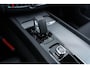 Volvo XC60 2.0 T6 Plug-in hybrid AWD Ultra Dark | Trekhaak | Harman Kardon Audio | Schuif- / Kanteldak | Stoel- / Stuurverwarming Voor + Achter | 360 Camera | Adaptive Cruise | Long Range | Google | Carplay | Dodehoekdetectie
