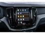 Volvo XC60 2.0 T6 Plug-in hybrid AWD Ultra Dark | Trekhaak | Harman Kardon Audio | Schuif- / Kanteldak | Stoel- / Stuurverwarming Voor + Achter | 360 Camera | Adaptive Cruise | Long Range | Google | Carplay | Dodehoekdetectie