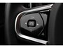 Volvo V60 2.0 T6 Plug-in hybrid AWD Plus Dark Trekhaak | Visual Park Assist | Harman Kardon | Voorruitverwarming | Elektrisch verstelbare voorstoelen met geheugen | Apple Carplay | Android Auto | Google Maps | Google Assistant | Blis | 18 Inch | Keyless