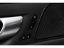 Volvo V60 2.0 T6 Plug-in hybrid AWD Plus Dark Trekhaak | Visual Park Assist | Harman Kardon | Voorruitverwarming | Elektrisch verstelbare voorstoelen met geheugen | Apple Carplay | Android Auto | Google Maps | Google Assistant | Blis | 18 Inch | Keyless
