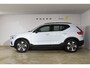 Volvo XC40 B4 211PK Automaat Plus Dark / Navigatie / Adaptive Cruise / Harman Kardon / Stuur & Stoelverwarming / Elektrische achterklep / Achteruitrijcamera / Trekhaak / Elektrische stoelverst. met geheugen