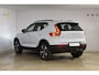 Volvo XC40 B4 211PK Automaat Plus Dark / Navigatie / Adaptive Cruise / Harman Kardon / Stuur & Stoelverwarming / Elektrische achterklep / Achteruitrijcamera / Trekhaak / Elektrische stoelverst. met geheugen