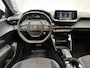 Peugeot e-208 EV Active Pack 50 kWh | Carplay | Navi | Verw stoelen voor | NL auto | Trac. Batterij verv | Dealer onderhouden
