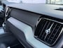Volvo XC60 2.0 T8 Twin Engine AWD R-Design | Sport uitlaat | Trekhaak | Luchtvering | Bowers & Wilkins | 22'' | Memory L+R | Panoramadak | Massage | Stoel Koeling + verwarming | VOL VOL