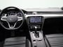 Volkswagen Passat Variant 1.5 TSI R-Line Business + | 150 PK | Trekhaak | Lederen Bekleding | Navigatie PRO (Groot Scherm) | Digital Cockpit | Keyless | Stoelverwarming | Climatronic (Automatische Airco) | Parkeercamera