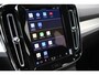 Volvo XC40 B4 Plus Dark | Trekhaak | Pilot Assist | Camera achter | Harman Kardon | Voorruitverwarming | Keyless | Blis | Elektrisch verstelbare stoelen | Draadloos opladen telefoon | Stoelverwarming | Noodreservewiel | 18 Inch