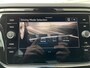Volkswagen T-Roc 1.5 TSI 150PK Sport / Digitale Cockpit Pro / Panoramadak / Afneembare Trekhaak / Black Style / Elektrische Achterklep / Stoelverwarming / Dodehoek Sensor