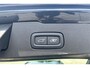 Volvo V60 2.0 T6 Plug-in hybrid AWD Plus Dark | Verwarmbare voorruit | Trekhaak | 360 Camera | Harman/Kardon Audio | Sportstoelen met Geheugen |