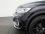 Volkswagen T-Roc 1.5TSI/150PK R-Line Blackstyle DSG · Navigatie · Apple/Android · Stoel-&stuurverwarming · Garantie tot 12-01-2030 of 100000km.