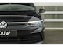 Volkswagen Golf 1.5 eTSI 150pk DSG R-Line Business | Trekhaak | Panoramadak | 18" Bergamo | Navigatie