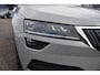 Skoda Karoq 1.0 TSI Style , CLIMATR , LED KOPL , LMV18 , NAVI , CR CONTR ,