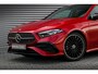 Mercedes-Benz A-klasse 180 AMG | Rijassistentiepakket | Panoramadak | Stoelverwarming | Achteruitrijcamera