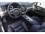 Volvo XC60 2.0 T6 Plug-in hybrid AWD Plus Dark Parkeercamera Achter | Adaptieve Cruise Control | Dode Hoek Detectie | Semi Elek Trekhaak | Panoramadak