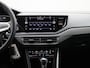 Volkswagen Polo 1.0 TSI R-Line 95 PK | R-Line | Automaat | Apple Carplay | Android Auto | Camera | Parkeersensoren | Draadloze telefoonlader | Adaptive cruise control | 16 inch velgen | Climate Control | Privacy Glass |