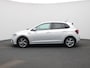 Volkswagen Polo 1.0 TSI R-Line 95 PK | R-Line | Automaat | Apple Carplay | Android Auto | Camera | Parkeersensoren | Draadloze telefoonlader | Adaptive cruise control | 16 inch velgen | Climate Control | Privacy Glass |