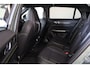 Lynk & Co 01 More - 360º Camera - Cruise control adaptief - Dodehoek detectie - Verwarmde voorstoelen - Draadloze tel. lader - Apple Carplay/Android Auto - Extra getint glas - 20' LMV