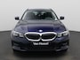 BMW 3-Serie Touring 330e Business Edition Plus | Automaat | Navigatie | Apple Carplay / Android Auto | Achteruitrijcamera | Elektrische Achterklep | Verwambare Stoelen | Virtual Cockpit | DAB | Blind Spot Monitoring | Lichtmetalen Velgen |