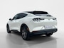 Ford Mustang Mach-E Extended RWD 98 kWh | Dealer onderhouden | Automaat | Navigatie | Apple carplay & Android auto | Parkeersensoren voor en achter | Achteruitrijcamera | Elektrische achterklep | B&O audio | Adaptief cruise control | Privacy glas |