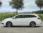 Toyota Auris Touring Sports 1.8 Hybrid Edition S+ | Panorama | Camera | Navi | Stoelverwarming | Trekhaak