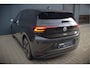 Volkswagen ID.3 Life 58 kWh | Stoelverwarming | Stuurverwarming | Adaptive Cruise Control | Navigatie | Standkachel | Keyless | Parkeersensoren | LED | Apple Carplay | BTW |