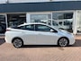 Toyota Prius 1.8 Dynamic F. Hybrid Ad.Cruise Stoelv. HeadUp D.