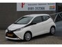 Toyota Aygo 1.0 VVT-i x-play Navigatie/Apple carplay/Airco/Achteruitrijcamera/Toerenteller/Elektrische ramen/Elektrisch verstelbare spiegels.