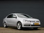 Volkswagen Passat 1.8 TSI Highline NAVI! STOELVERWARMING! LEER! CRUISE! TREKHAAK! LM VELGEN!