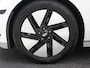Hyundai Ioniq 6 Lounge 77.4 kWh / SOH 100% / Origineel NL Auto / 02-2030 Fabrieksgarantie / Stoel-, Stuur en Achterbankverwarming / Elektrische Stoelen / Stoelgeheugen / 360 Camera / Warmtepomp / Dodehoek Camera / HUD Display / Full Option /