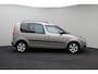 Skoda Roomster 1.6-16V Tour 2010 | Panoramadak | Airco | Cruise Control | Automaat | Boekjes | Elektrische Ramen | Parkeersensoren | Climatronic | 2 Sleutels
