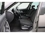 Skoda Roomster 1.6-16V Tour 2010 | Panoramadak | Airco | Cruise Control | Automaat | Boekjes | Elektrische Ramen | Parkeersensoren | Climatronic | 2 Sleutels