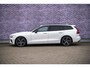 Volvo V60 2.0 B3 R-Design | Panoramadak | Parkeercamera | Parkeersensoren V + A | Adaptieve Cruise Control | Dode Hoek Detectie |