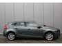 Volvo V40 T3 Automaat Momentum | Trekhaak | Dealer onderhouden | 17" velgen