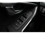 Volvo V40 T3 Automaat Momentum | Trekhaak | Dealer onderhouden | 17" velgen