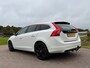Volvo V60 2.4 D5 Twin Engine Special Edition Automaat / Leder / 18" Velgen / Navi / Clima / Stoelverwarming / Key-Less / PDC / LED