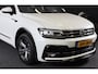 Volkswagen Tiguan 2.0 TSI 4Motion R Line / 190 Pk / Digital Cockpit / Acc / Lane Assist / Open Pano / Led / Trekhaak / Pdc / 19 In
