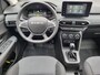 Dacia Jogger 1.6 Hybrid 140 Extreme 7p. Automaat / 7- persoons / Pack Assist / Achteruitrijcamera / Verwarmde voorstoelen / Automatische airco