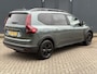 Dacia Jogger 1.6 Hybrid 140 Extreme 7p. Automaat / 7- persoons / Pack Assist / Achteruitrijcamera / Verwarmde voorstoelen / Automatische airco