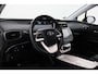 Toyota Prius 1.8 Dynamic | Trekhaak | Dodehoek detectie | Stoelverwarming | Head-up display | Keyless | Adaptive Cruise | Clima | LED | 17 inch