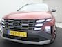 Hyundai Tucson 1.6 T-GDI PHEV Comfort Smart / Adaptieve Cruise Control / Navigatie / 19" LMV / Stoelverwarming voor / Stuurwielverwarming / Automatische Achterklep / Parkeersensoren voor & Achter /