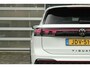 Volkswagen Tiguan 1.5 eHybrid 272pk DSG R-Line Business | SoH 100% | Panoramadak | Area View 360 graden | Black Style
