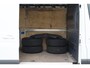 Mercedes-Benz Sprinter 317 CDI 2.0 L2H1 Cruise Control, Navigatie, Camera, Leder, 3 Persoons, Climate Control