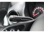 Mercedes-Benz Sprinter 317 CDI 2.0 L2H1 Cruise Control, Navigatie, Camera, Leder, 3 Persoons, Climate Control
