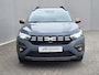 Dacia Jogger 1.6 Hybrid 140 Extreme 7p. Automaat / 7- persoons / Pack Assist / Achteruitrijcamera / Verwarmde voorstoelen / Automatische airco