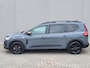 Dacia Jogger 1.6 Hybrid 140 Extreme 7p. Automaat / 7- persoons / Pack Assist / Achteruitrijcamera / Verwarmde voorstoelen / Automatische airco