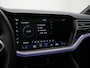 Volkswagen Touareg R 3.0 TSi 462 pk tiptronic eHybrid 4MOTION | Panoramadak | Trekhaak | Puglia leder | Head-up display | Stoelventilatie | Geheugenstoel