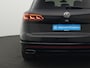 Volkswagen Touareg R 3.0 TSi 462 pk tiptronic eHybrid 4MOTION | Panoramadak | Trekhaak | Puglia leder | Head-up display | Stoelventilatie | Geheugenstoel