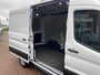 Ford Transit 310 2.0 TDCI L2H2 Trend | Camera | Parkeersensoren | Trekhaak | Voorruitverwarming