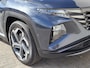Hyundai Tucson 1.6 T-GDI HEV 230pk Premium Sky Automaat / Dealer onderhouden / 1650KG Trekgewicht / Schuif-/Kanteldak / Elektr. Achterklep / Lederen Bekleding / Rondomzicht Camera / Android Auto / Apple Carplay